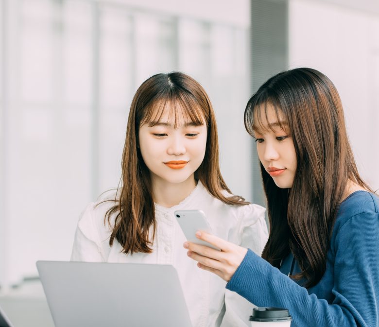 調べる